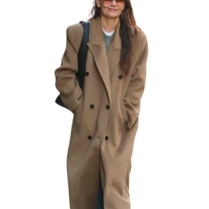 Katie Holmes Camel Coat​